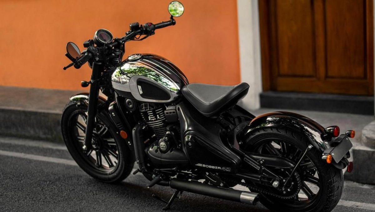 Jawa 42 Bobber: स्टाइल, पावर और आराम का परफेक्ट कॉम्बिनेशन, कीमत जानें 2.10 लाख