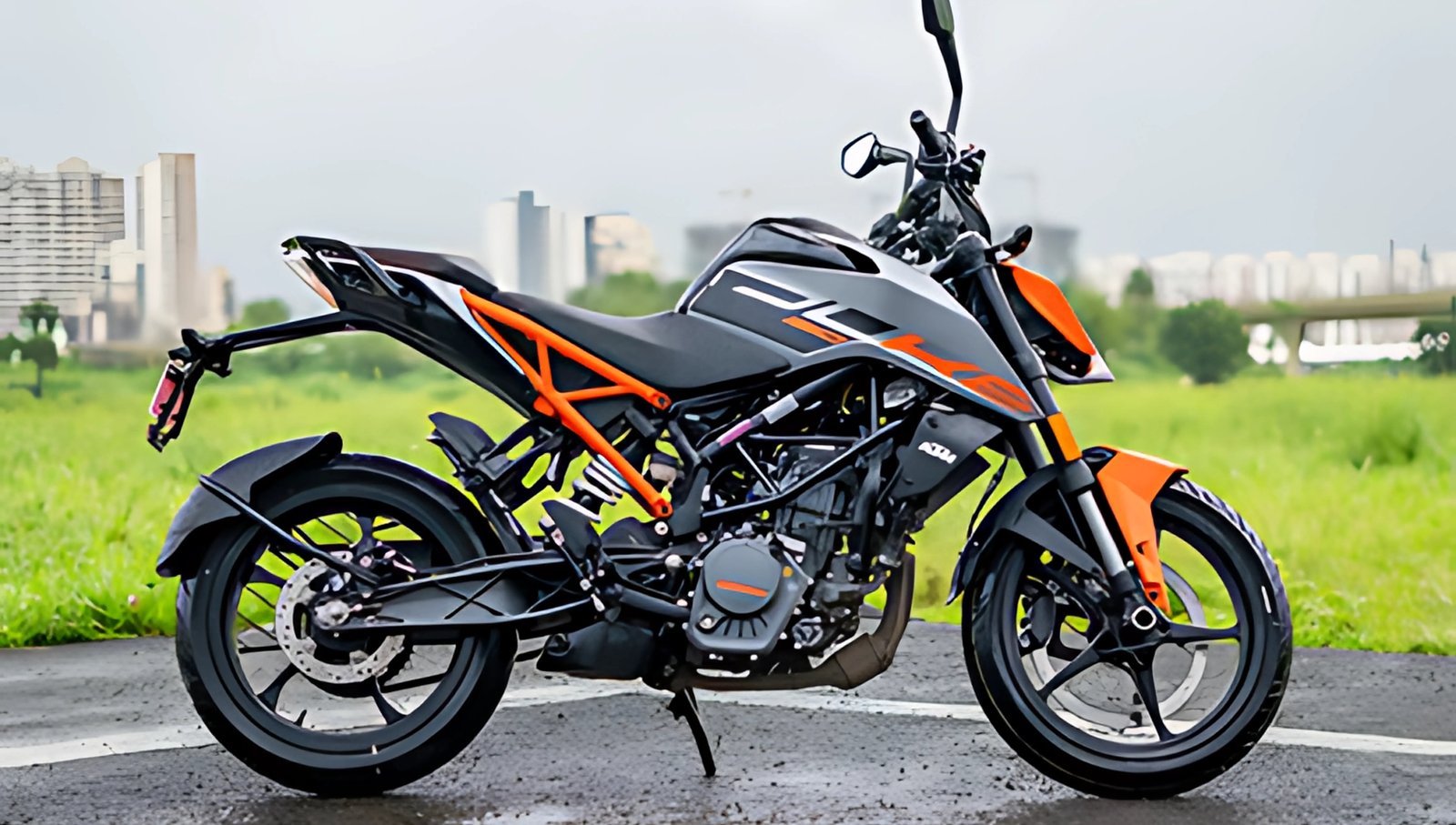 KTM 160 Duke: स्पोर्टी लुक, डिजिटल LCD डिस्प्ले और एक्साइटिंग फीचर्स के साथ ₹1.70 लाख में