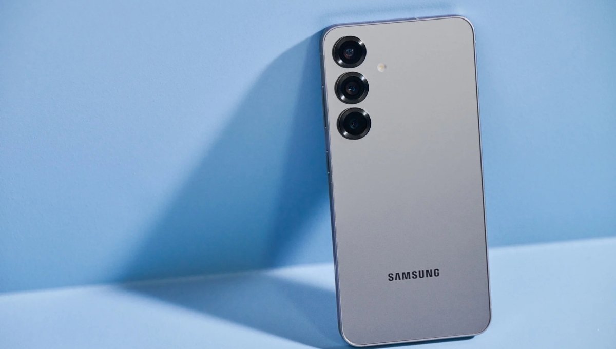 8K वीडियो रिकॉर्डिंग और 12MP सेल्फी कैमरा वाला Samsung Galaxy S25 FE सिर्फ ₹52,999 में