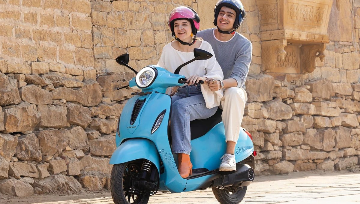 Bajaj chetak: 1.20 लाख की कीमत में दमदार फीचर्स और 3 kWh बैटरी
