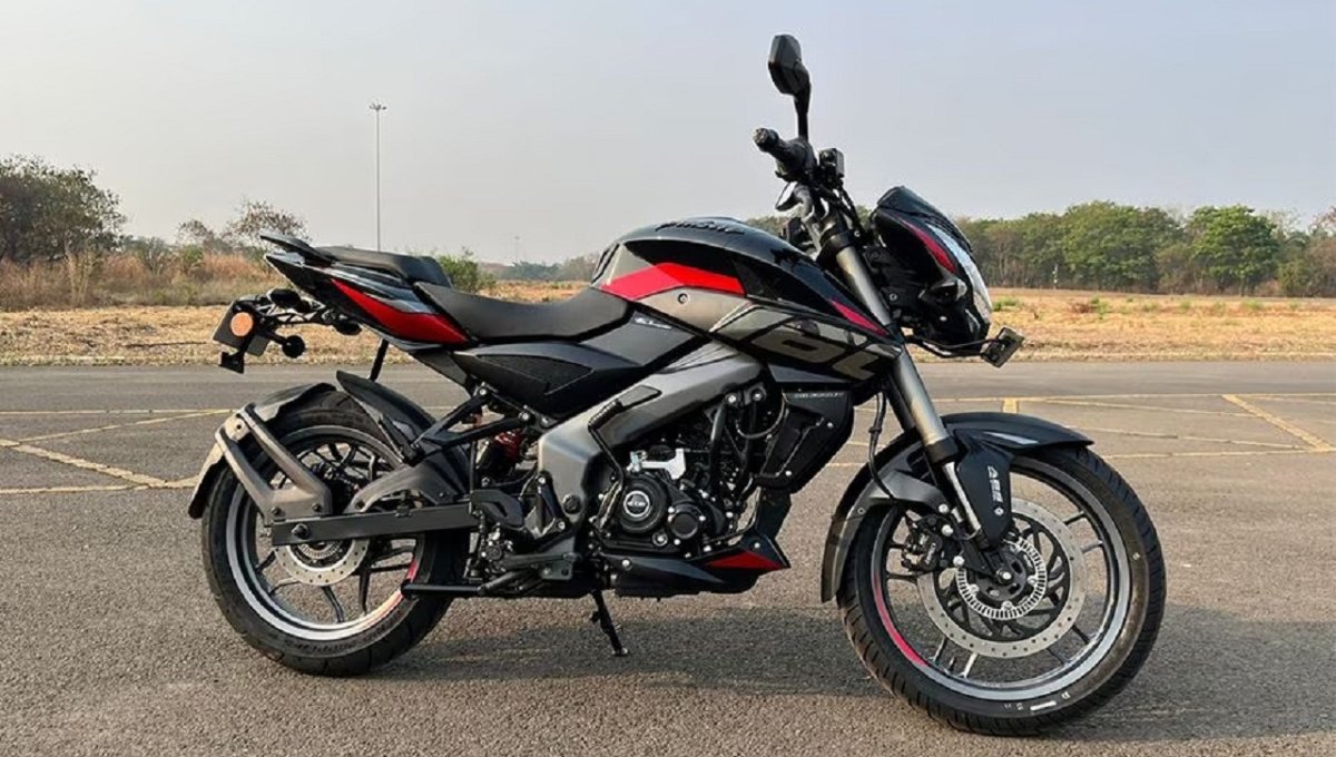 Bajaj Pulsar NS160: 17bhp पावर, 120kmph स्पीड और 5 साल की वारंटी