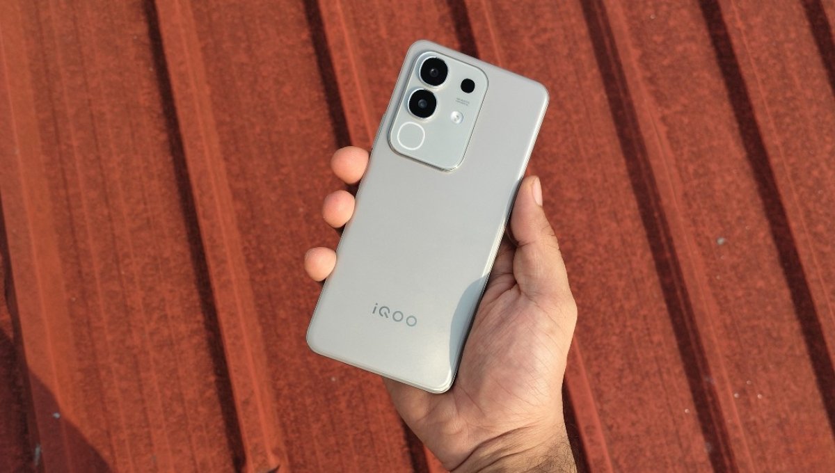 ₹13,675 में पाएं iQOO Z10X 5G: 6GB RAM, 128GB स्टोरेज और पावरफुल फीचर्स