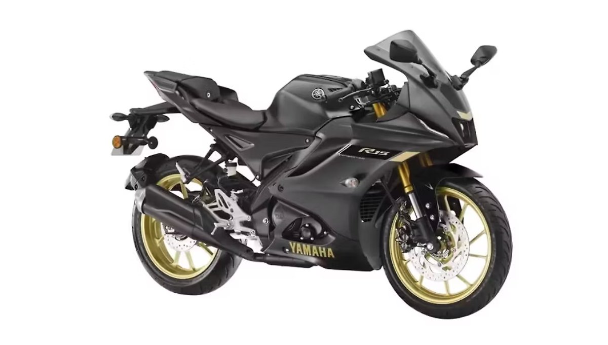 Yamaha R15 V4: दमदार फीचर्स और ₹2.13 लाख की कीमत के साथ लॉन्च