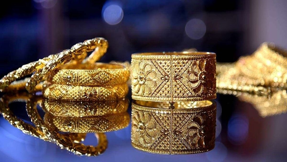 Gold Price Today: आज सोने की कीमत में आई नरमी, जानें 22K और 24K गोल्ड का ताज़ा भाव
