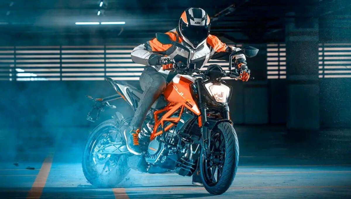 KTM 160 Duke 2025: दमदार Features और ₹2.10 लाख की कीमत में स्पोर्टी बाइक