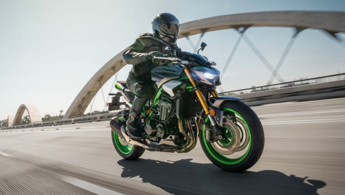 Kawasaki Z900: ₹9.29 लाख की दमदार बाइक, 948cc इंजन और 240 kmph टॉप स्पीड के साथ