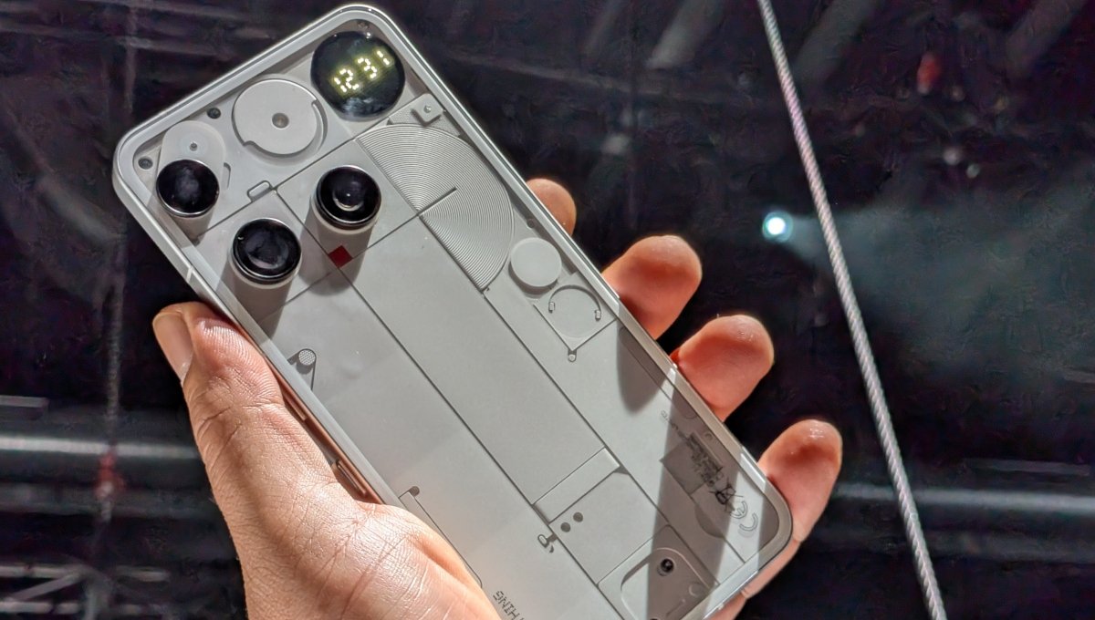 Nothing Phone (3): Snapdragon 8s Gen 4 और 120Hz OLED डिस्प्ले, जानें कीमत और फीचर्स