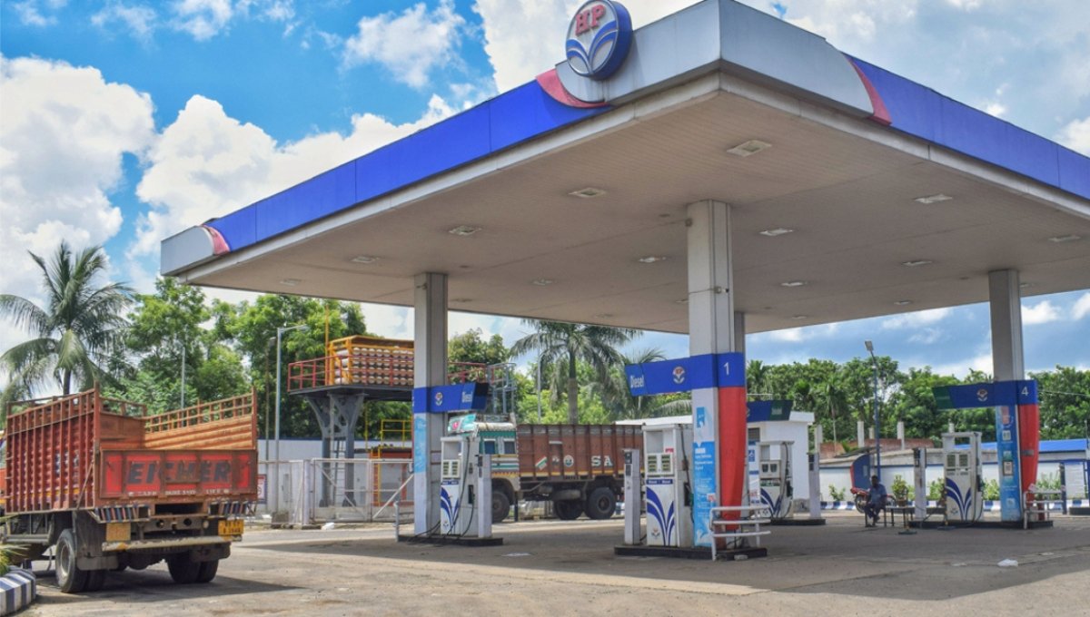 10 October 2025 Diesel Price: यूपी में डीजल की कीमत में मामूली बढ़ोतरी आपकी जेब पर असर