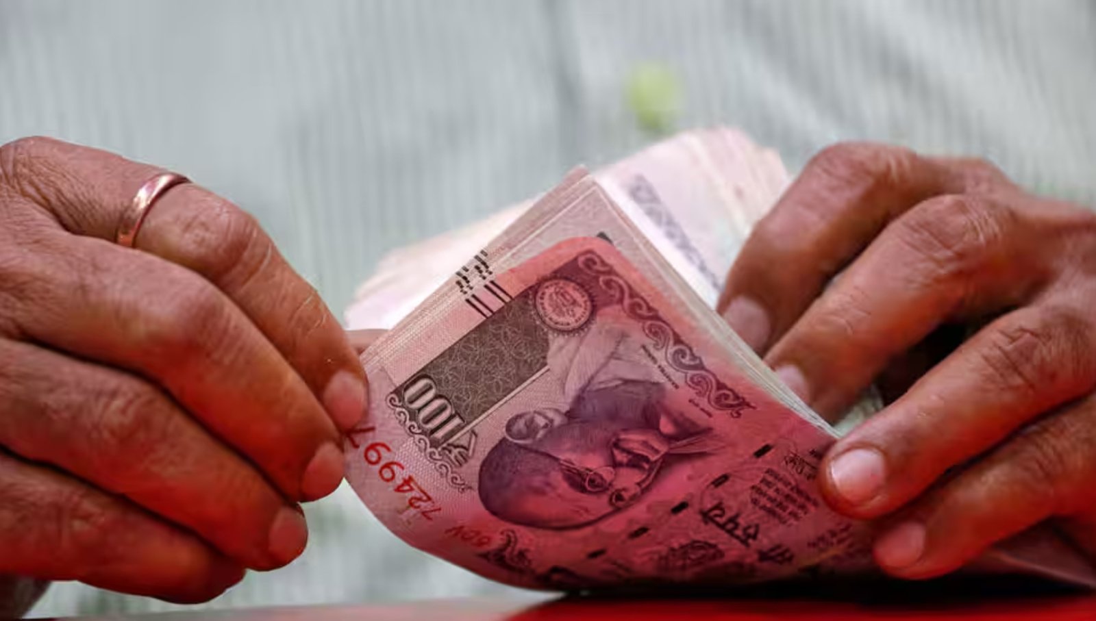 PM Kisan Yojana Update: क्या दिवाली से पहले खाते में आएंगे ₹2000 जानिए ताज़ा जानकारी
