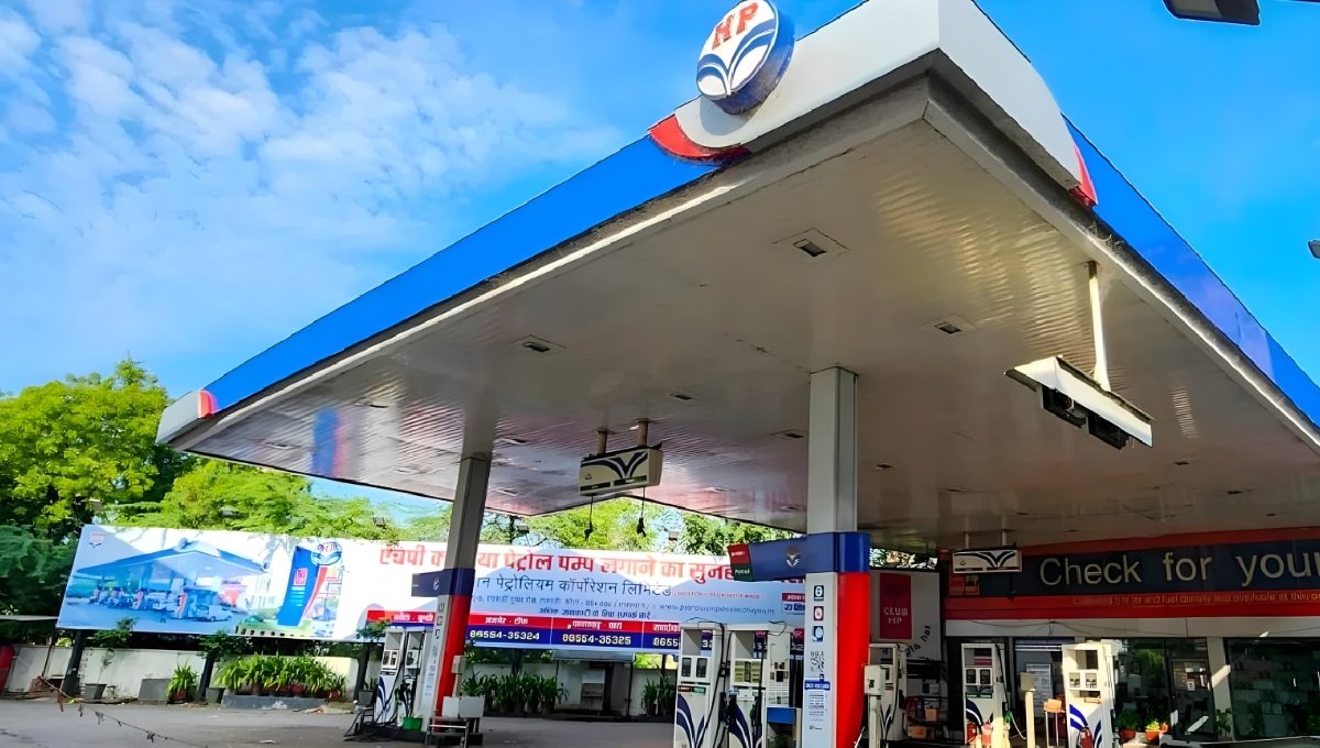 12 अक्टूबर 2025 Petrol और Diesel कीमतें दिल्ली ₹96.72, मुंबई ₹103.50